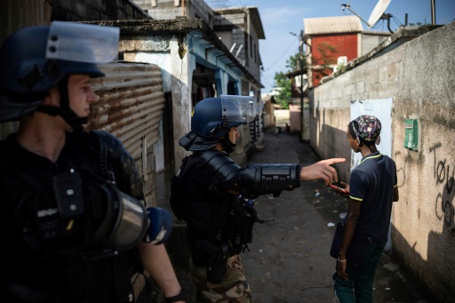 Une opération de gendarmerie à Koungou, sur l'île de Mayotte, en France, le 16 février 2024
