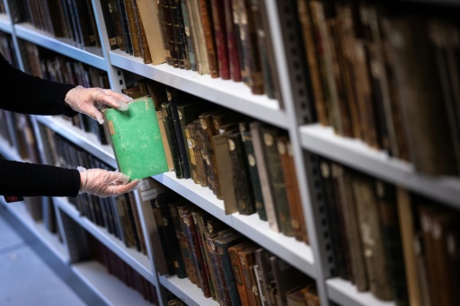 La Bibliothèque nationale de Strasbourg traque ses livres à l'arsenic