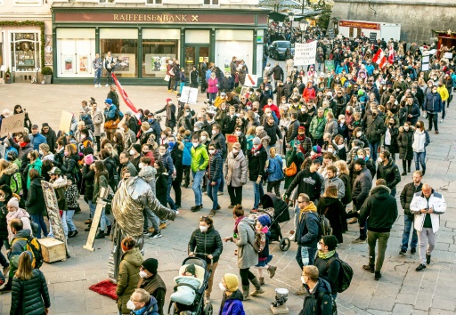Manifestation contre les mesures anti Covid-19 à Salzbourg, en Autriche, le 21 novembre 2021
